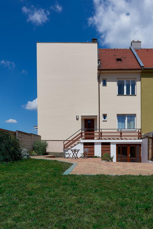 Hotel Penzion Karolinka Kromieryż Zewnętrze zdjęcie